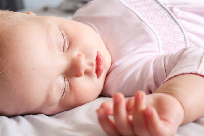 Want To SLEEP LIKE A BABY?  (Understand The Sleep Pattern Of A Newborn)